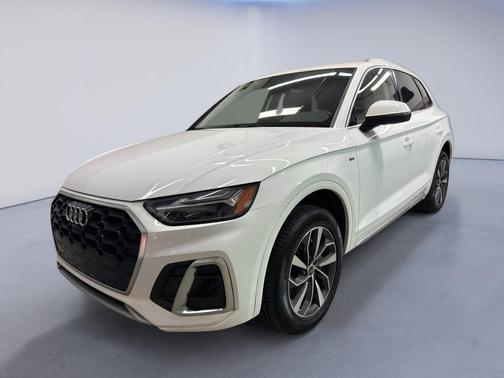2022 Audi Q5 45 S line Premium Plus