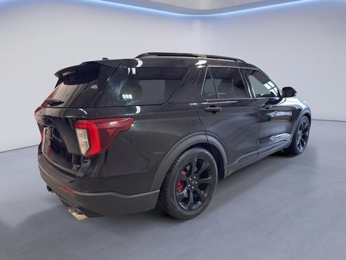 Agate Black Metallic 2020 Ford Explorer ST