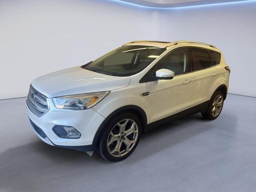 White Platinum Metallic Tri-Coat 2017 Ford Escape Titanium
