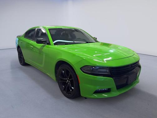2017 Dodge Charger SXT