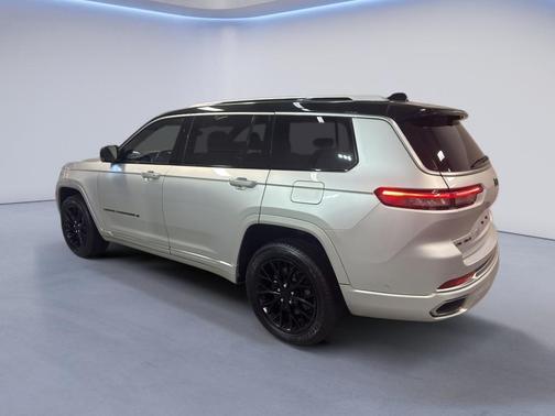 2021 Jeep Grand Cherokee L Summit