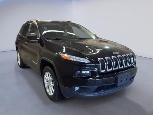 Diamond Black Crystal Pearlcoat 2018 Jeep Cherokee Latitude Plus