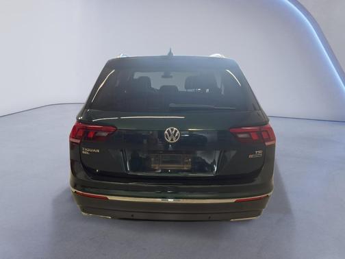 2018 Volkswagen Tiguan 2.0T SEL