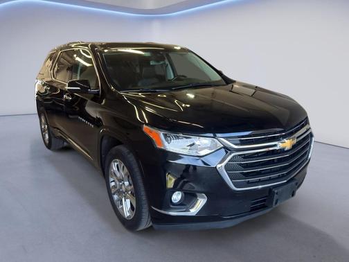 Mosaic Black Metallic 2019 Chevrolet Traverse Premier
