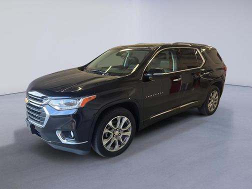 Mosaic Black Metallic 2019 Chevrolet Traverse Premier