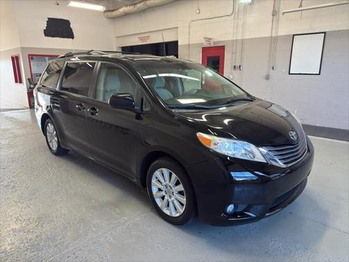 2014 Toyota Sienna XLE