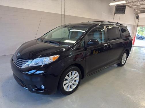 2014 Toyota Sienna XLE