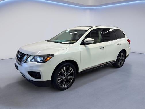 Pearl White 2017 Nissan Pathfinder Platinum