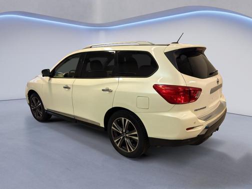 Pearl White 2017 Nissan Pathfinder Platinum