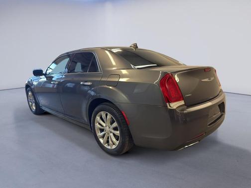 Granite Crystal Metallic Clearcoat 2017 Chrysler 300C Base