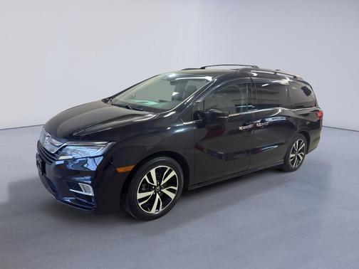 Crystal Black Pearl 2018 Honda Odyssey Elite