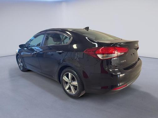 Aurora Black 2018 Kia Forte S