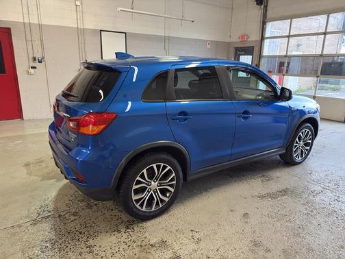 Octane Blue Metallic 2018 Mitsubishi Outlander Sport 2.4 SE