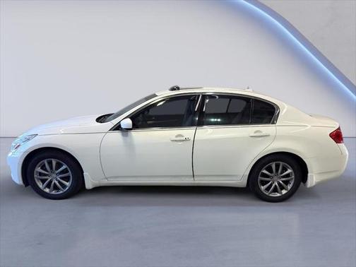 2009 INFINITI G37x Base