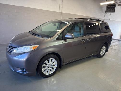 2015 Toyota Sienna XLE Premium