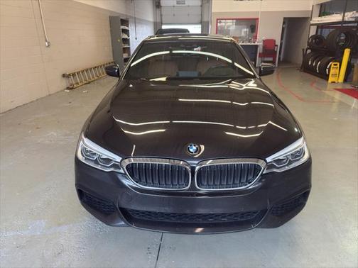 2019 BMW 530 530i