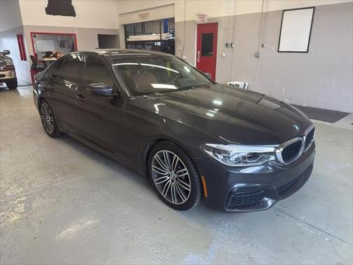 2019 BMW 530 530i