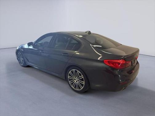 2019 BMW 530 530i