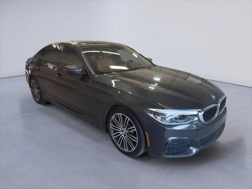 2019 BMW 530 530i
