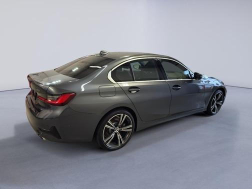 2019 BMW 330 xDrive