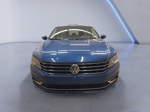 2016 Volkswagen Passat 1.8T SE