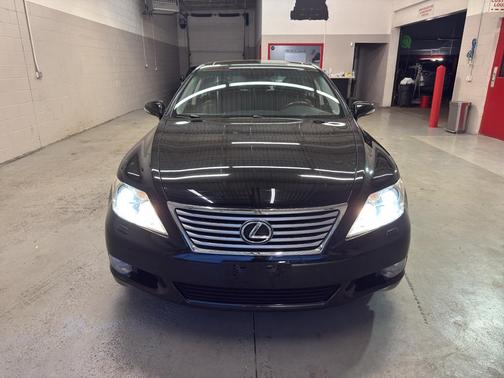 Obsidian 2011 Lexus LS 460 Base
