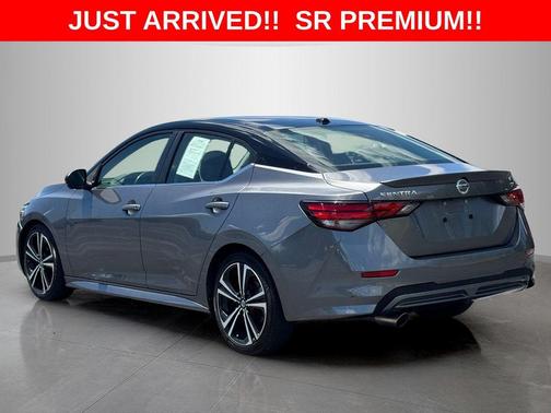 2 Tone Gray / Black Roof 2023 Nissan Sentra SR