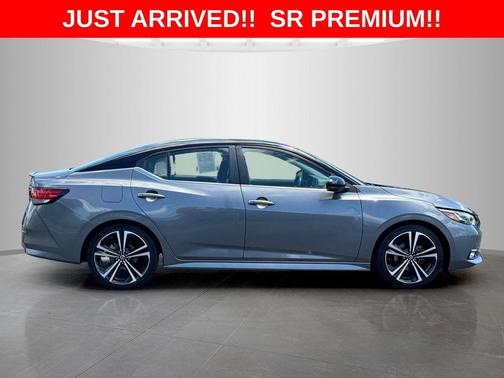 2 Tone Gray / Black Roof 2023 Nissan Sentra SR