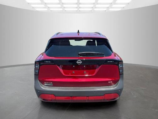 Scarlet Ember T 2026 Nissan Kicks SR