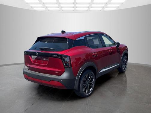 Scarlet Ember T 2026 Nissan Kicks SR