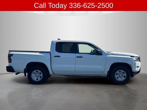Glacier White 2023 Nissan Frontier S