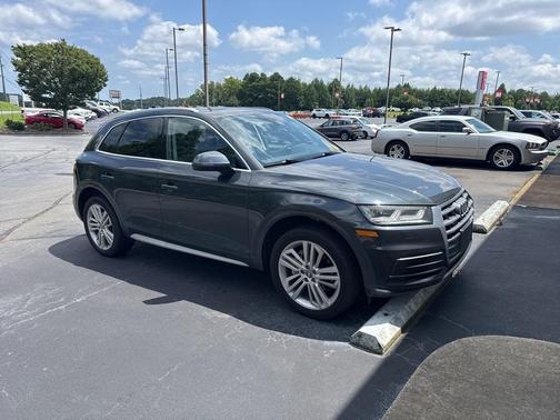 2018 Audi Q5 2.0T Premium Plus
