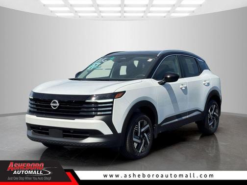 2t Wht Blk Roof 2026 Nissan Kicks SV