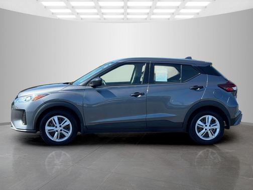 Gun Metallic 2023 Nissan Kicks S