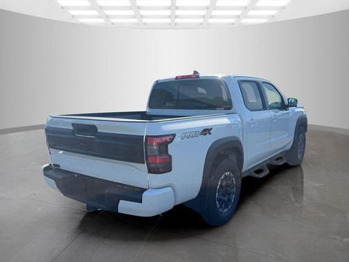 Glacier White 2026 Nissan Frontier PRO-4X