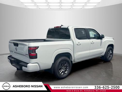 Glacier White 2026 Nissan Frontier SV