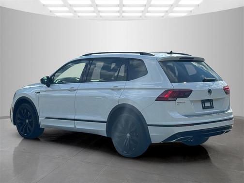 2020 Volkswagen Tiguan 2.0T SE R-Line Black