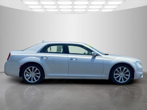 Silver Mist Clearcoat 2020 Chrysler 300 Limited