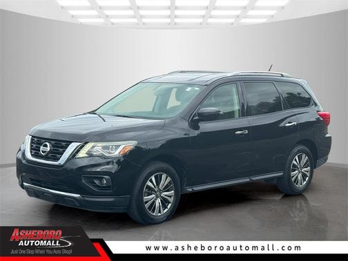 2018 Nissan Pathfinder SV