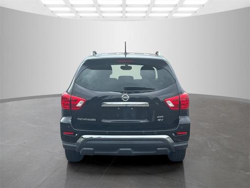2018 Nissan Pathfinder SV