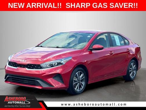 Currant Red 2024 Kia Forte LXS