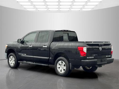 2018 Nissan Titan SV