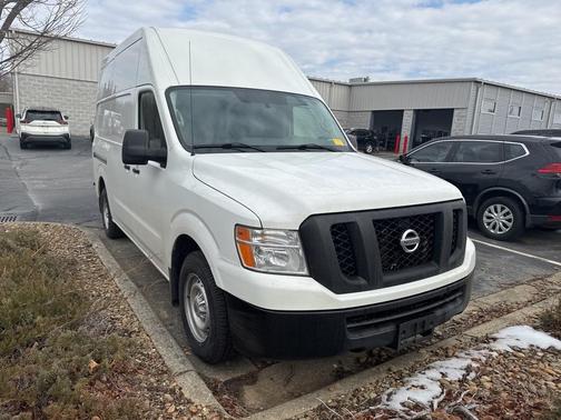 2016 Nissan NV Cargo NV2500 HD S V6/S V8