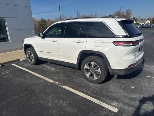 2022 Jeep Grand Cherokee 4xe Base