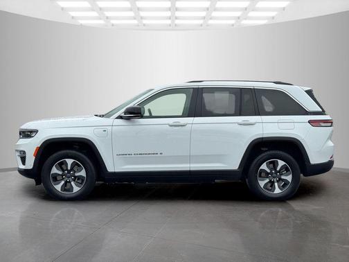 2022 Jeep Grand Cherokee 4xe Base