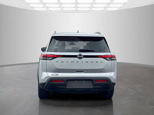 Brilliant Silver Metallic 2025 Nissan Pathfinder SV