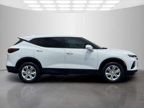 Summit White 2022 Chevrolet Blazer 2LT