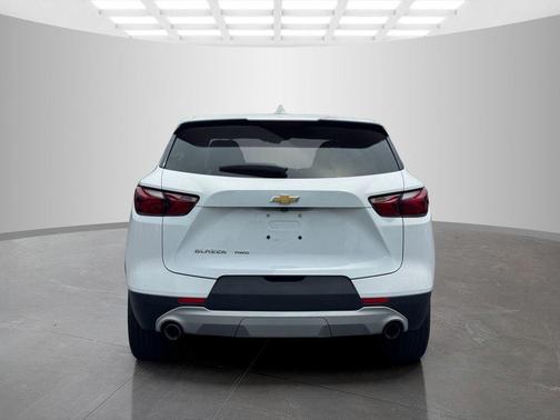 Summit White 2022 Chevrolet Blazer 2LT