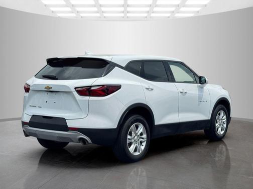 Summit White 2022 Chevrolet Blazer 2LT