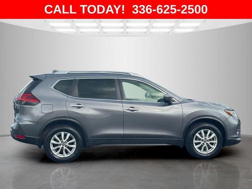 Gun Metallic 2017 Nissan Rogue SV